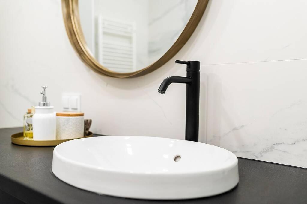 Easy Rent Apartments - Centrum 2 ลูบลิน ภายนอก รูปภาพ